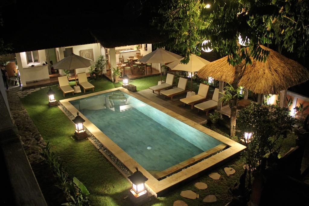 Papaya Guesthouse Canggu  Exterior photo
