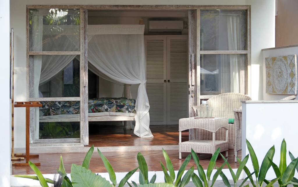 Papaya Guesthouse Canggu  Exterior photo