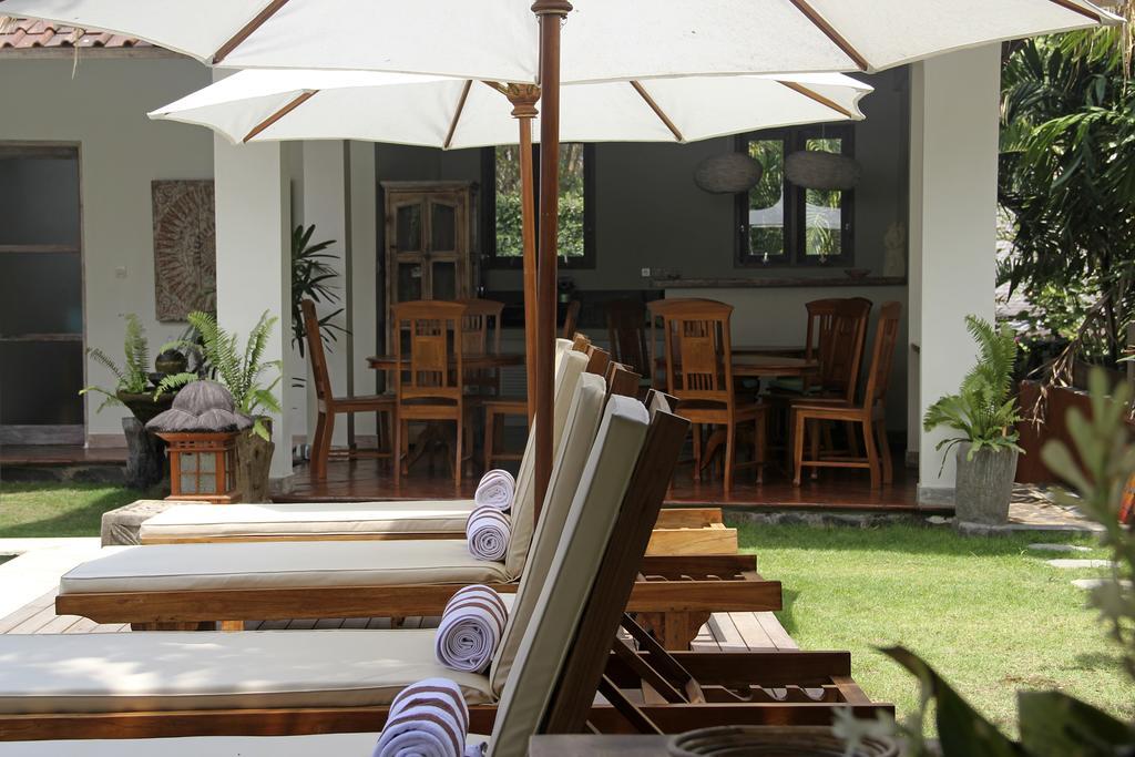 Papaya Guesthouse Canggu  Exterior photo