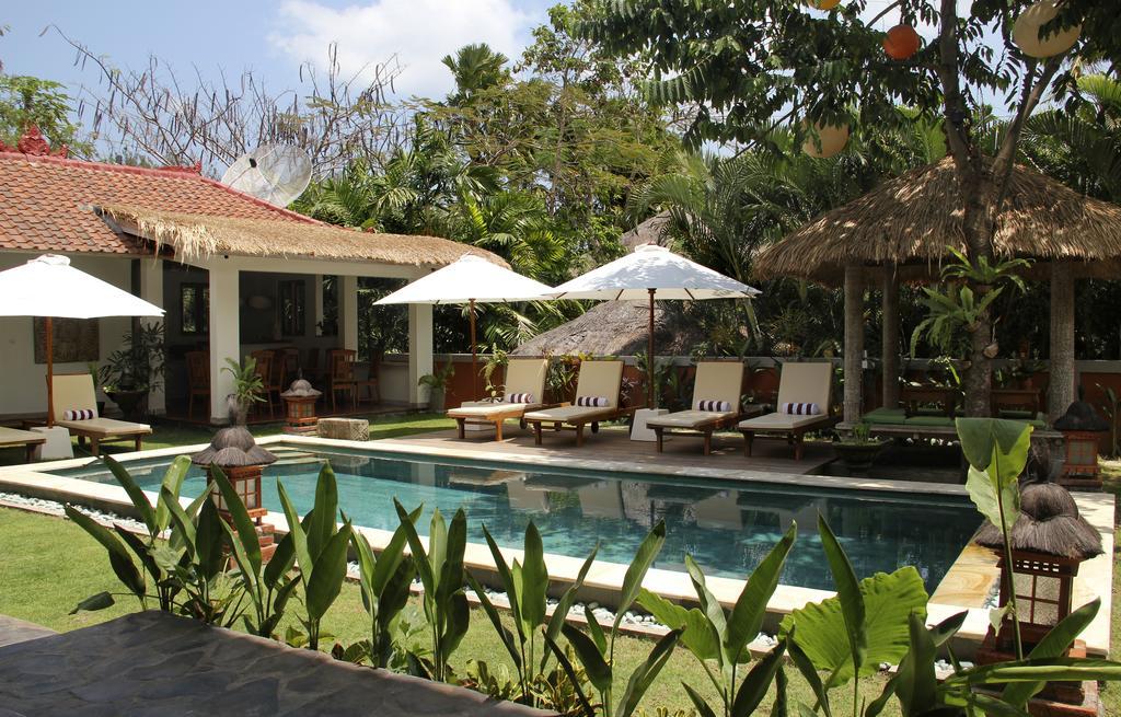 Papaya Guesthouse Canggu  Exterior photo